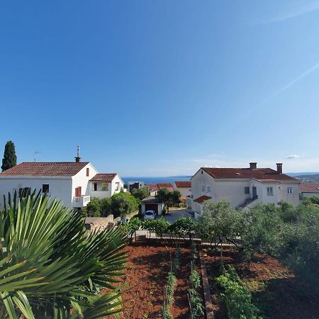 Apartment With Terace And Sea View Marica 克尔克 外观 照片