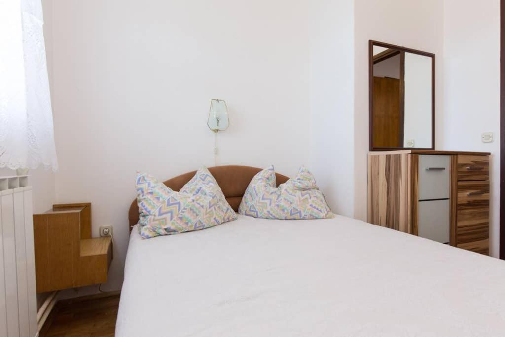 Apartment With Terace And Sea View Marica 克尔克 外观 照片